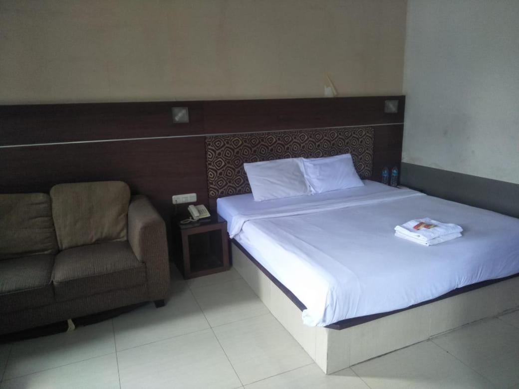 Penthouse Hotel Jakarta Extérieur photo