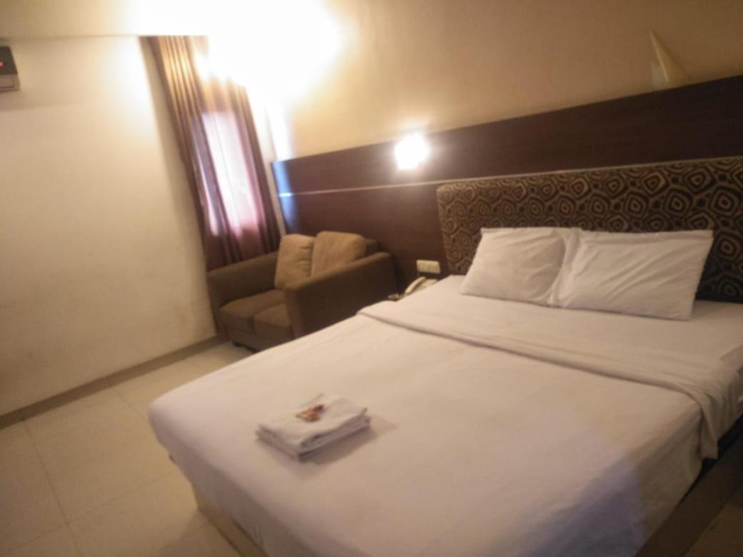 Penthouse Hotel Jakarta Extérieur photo